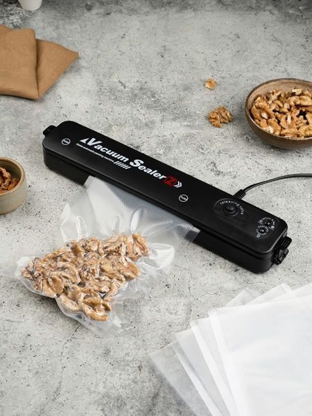 Вакууматор Vacuum Sealer вакуумний пакувальник для їжі, побутовий вакууматор чорний G789562013 фото