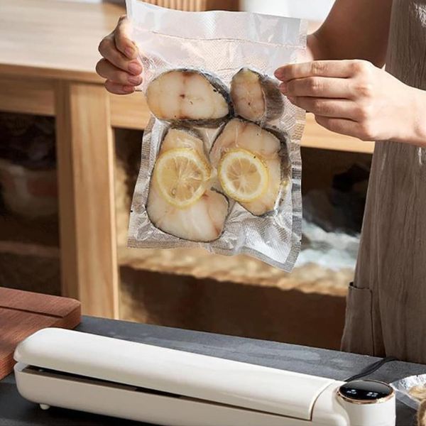 Вакуумний пакувальник харчових продуктів Vacuum Sealer із сенсорним дисплеєм + 10 пакетів G5873 фото