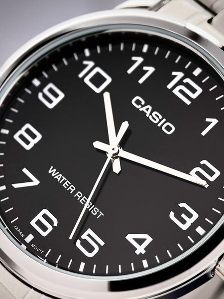 Чоловічий годинник Casio MTP-V001D-1B MTP-V001D-1B фото